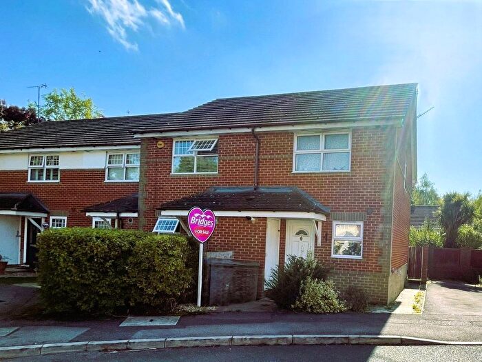 2 Bedroom End Of Terrace House For Sale In The Topiary, Farnborough, Hampshire, GU14