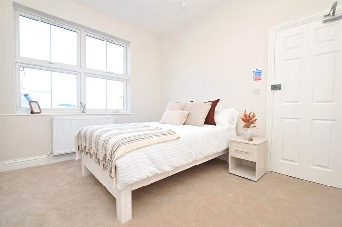 1 Bedroom Apartment To Rent In East Station Road, Aldershot, Hampshire, GU12
