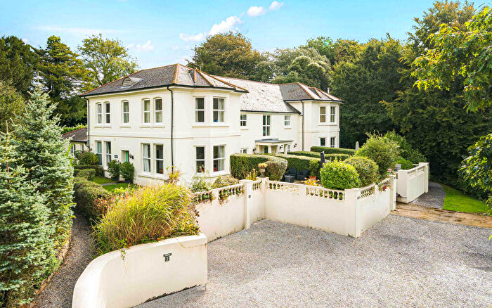 2 Bedroom Apartment For Sale In Colmer House, California Cross, PL21