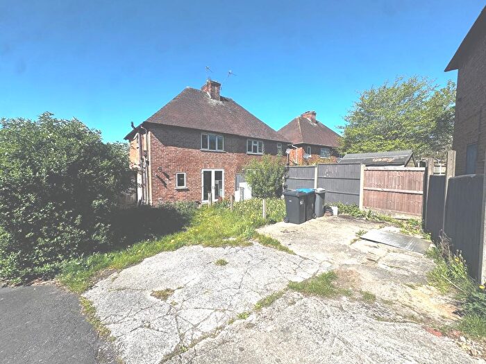 3 Bedroom Semi-Detached House For Sale In Bakewell Road, Matlock, DE4
