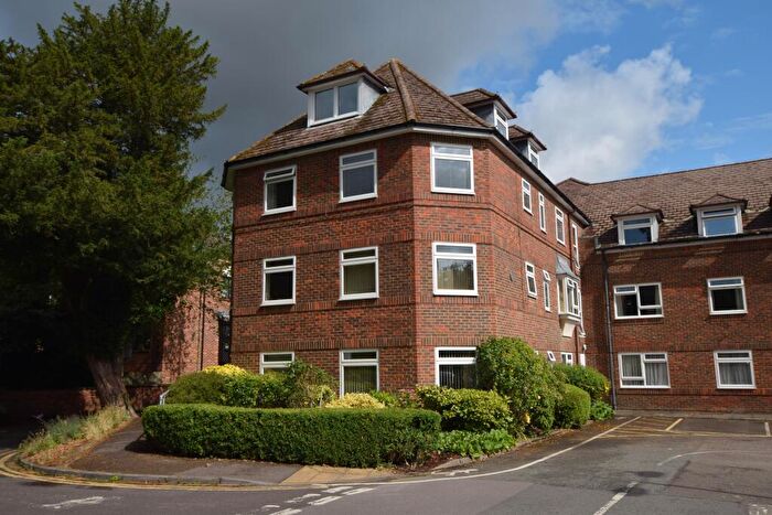 2 Bedroom Apartment For Sale In Lady Place Court, Market Square, Alton, Hampshire, GU34