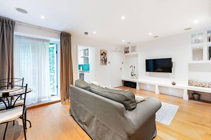 1 Bedroom Studio To Rent In Monmouth Road, Westbourne Grove, London, W2