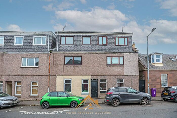 3 Bedroom Maisonette For Sale In North Street, Forfar, DD8