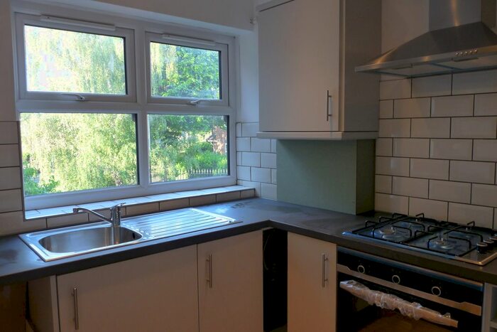 1 Bedroom Flat To Rent In Howden Way, Wakefield, WF1