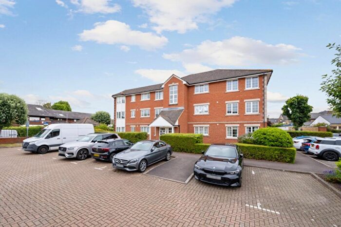 2 Bedroom Apartment To Rent In Sigrist Square, Kingston Upon Thames, KT2