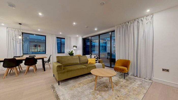 3 Bedroom Flat To Rent In Hackney Road, E2