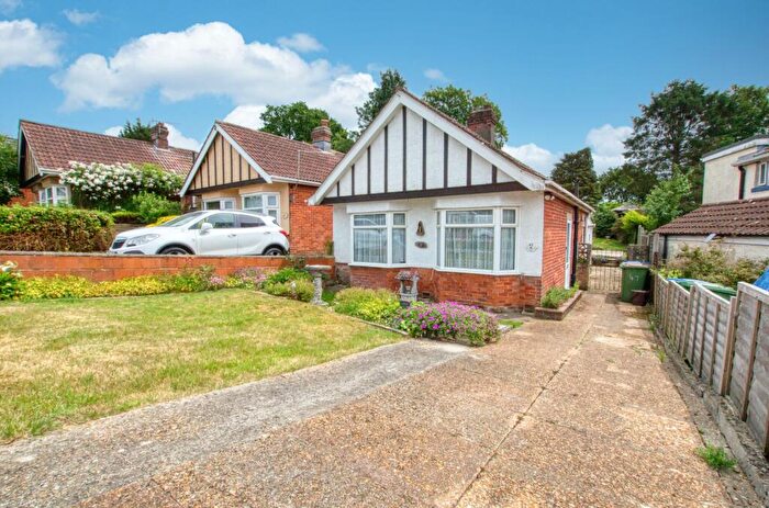 2 Bedroom Detached Bungalow For Sale In Avon Road, Midanbury, Southampton, SO18
