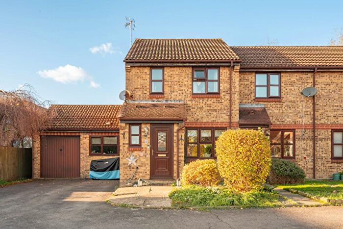3 Bedroom End Terrace House For Sale In The Dene, Southwater, RH13