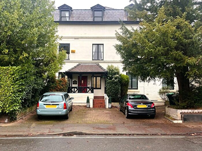 2 Bedroom Flat For Sale In Lower Park Road, Chester, Cheshire, CH4