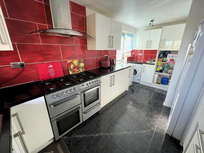 4 Bedroom Detached House For Sale In Nettle Gap Close, Wootton, Northampton, NN4