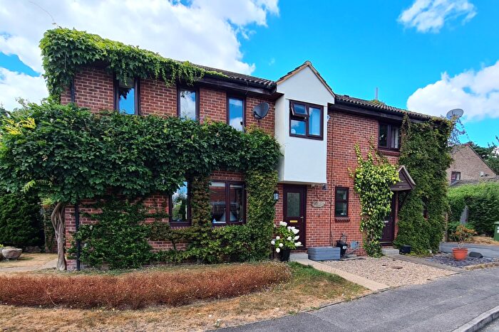 2 Bedroom Terraced House To Rent In Chisbury Close, Bracknell, RG12