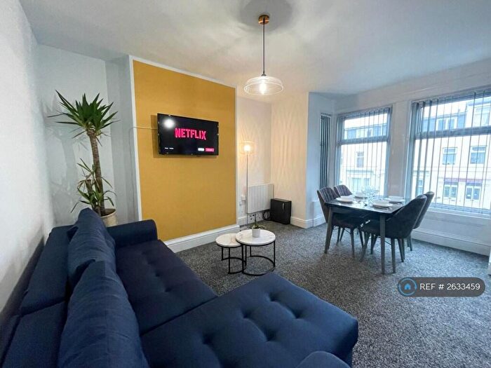 1 Bedroom Flat To Rent In Lord Street, Blackpool, FY1
