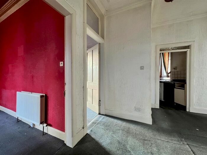 2 Bedroom Flat For Sale In Union Street, Larkhall, ML9