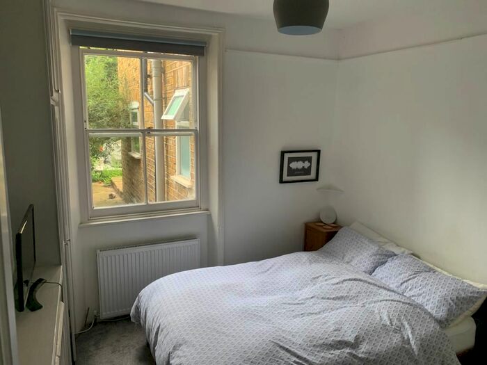 1 Bedroom Flat To Rent In Ferndale Road, London, SW4