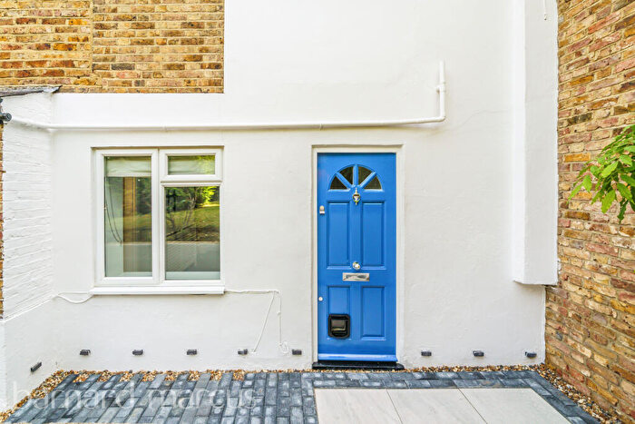 Studio To Rent In The Avenue, Surbiton, KT5