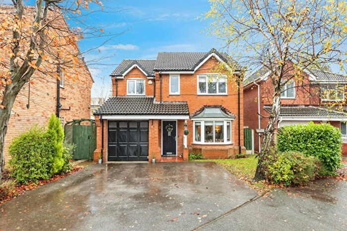 4 Bedroom Detached House For Sale In Cherry Tree Close, Kinsley, Pontefract, WF9