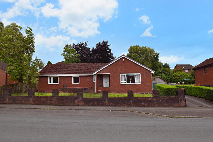 4 Bedroom Detached Bungalow For Sale In Priesthill Road, Priesthill, Glasgow, G53