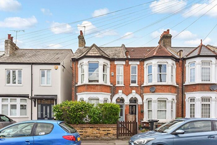 3 Bedroom End Of Terrace House To Rent In Walpole Road, London, E18