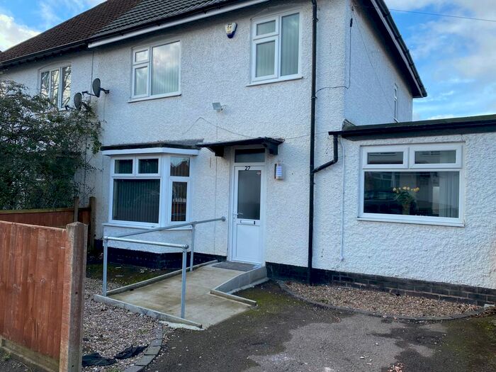 3 Bedroom Semi-Detached House To Rent In Parkland Drive, Leicester, LE2