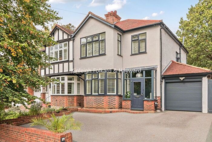 3 Bedroom Semi-Detached House For Sale In The Chase, Bromley, BR1