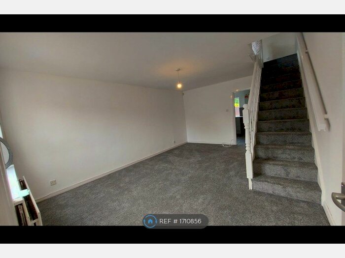 3 Bedroom Semi-Detached House To Rent In Moss Street, Salford, M7