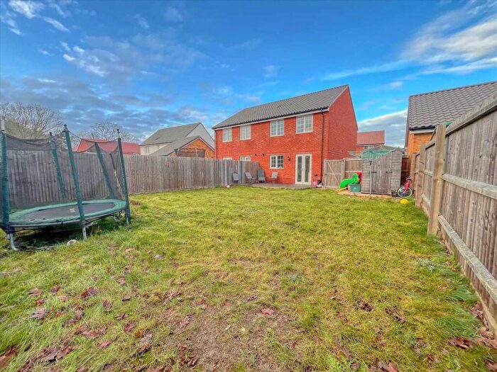 3 Bedroom Semi-Detached House For Sale In Woodland Close, Kirby Cross, CO13