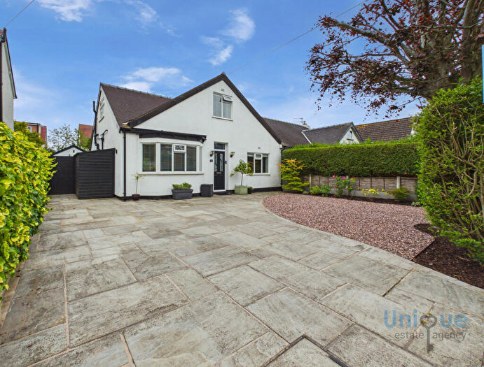 3 Bedroom Semi-Detached House For Sale In Whiteside Way, Thornton-Cleveleys, FY5