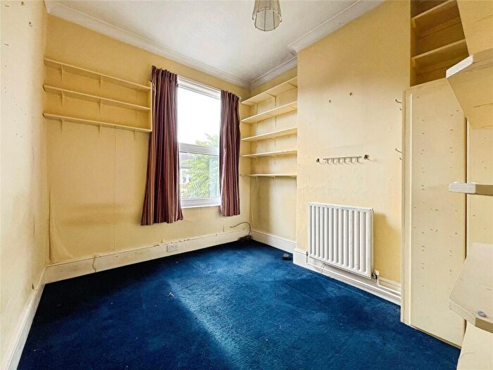 3 Bedroom End Of Terrace House For Sale In Elibank Road, London, SE9