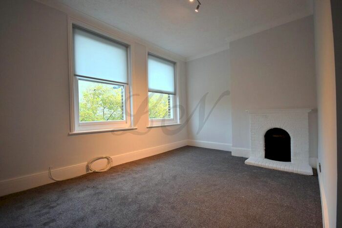 1 Bedroom Flat To Rent In Cann Hall Road, Wanstead E11