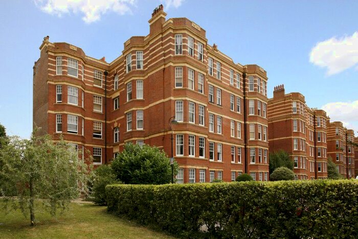 3 Bedroom Flat To Rent In Sutton Court, Fauconberg Road, London, W4