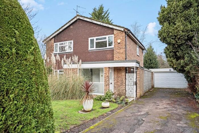 4 Bedroom Detached House To Rent In Bishops Avenue, Northwood, HA6