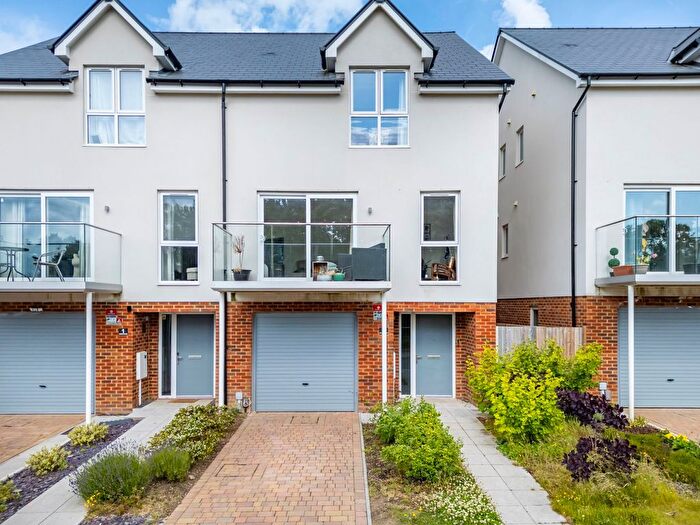 4 Bedroom Semi-Detached House For Sale In Grove Place, Tunbridge Wells, TN2