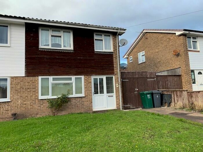 3 Bedroom Semi-Detached House To Rent In Wellwood Road, Swadlincote, DE11