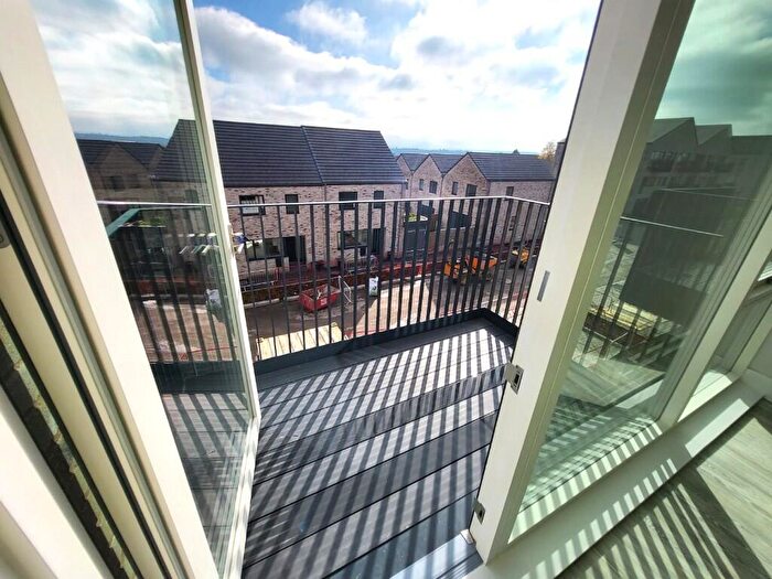 2 Bedroom Apartment To Rent In Honeysuckle Walk, Southmead, Bristol, BS10