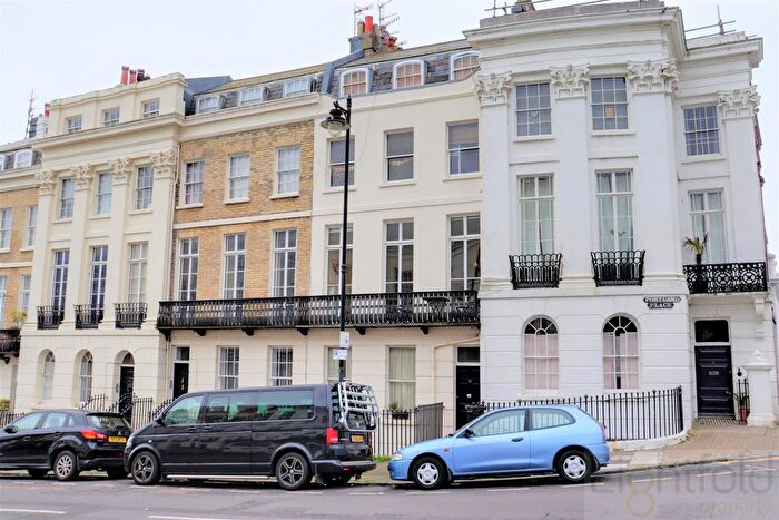 2 Bedroom Flat To Rent In Flat, Portland Place, Brighton, East Sussex, BN2