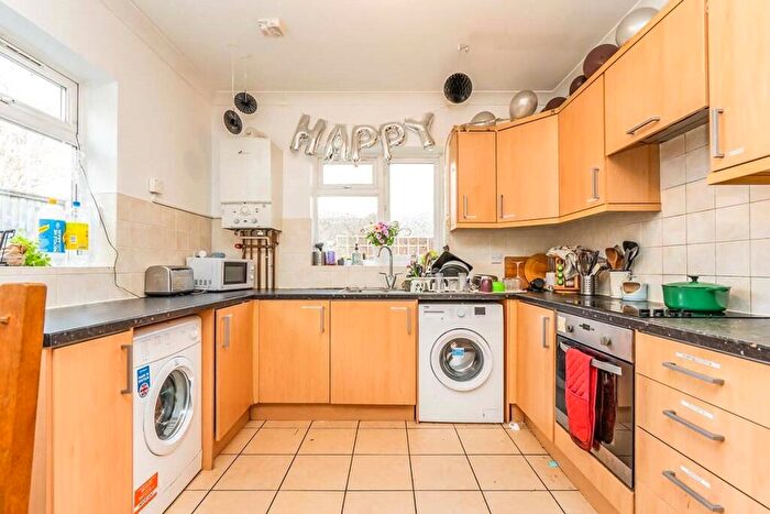 5 Bedroom Terraced House To Rent In Wilton Avenue, Southampton, Hampshire, SO15
