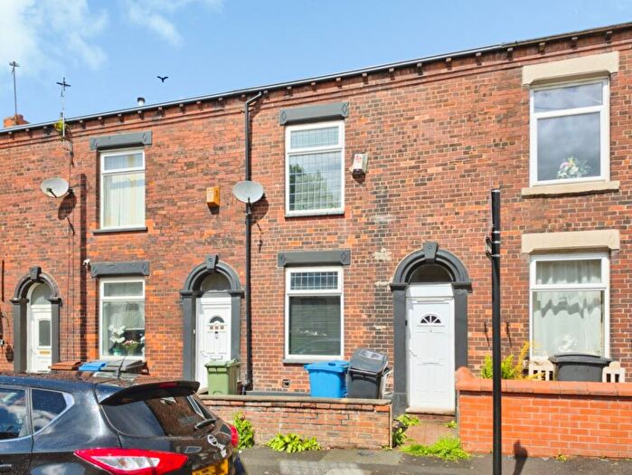 4 Bedroom Property For Sale In Redgrave Street, Oldham, OL4