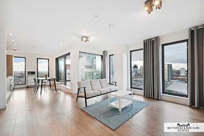 2 Bedroom Apartment To Rent In Legacy Tower, Great Eastern Road, E15