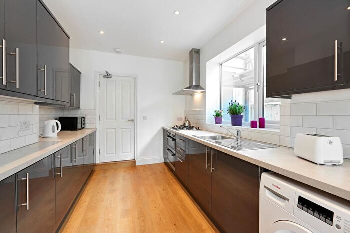 5 Bedroom House To Rent In Churchill Road, Bristol, BS4