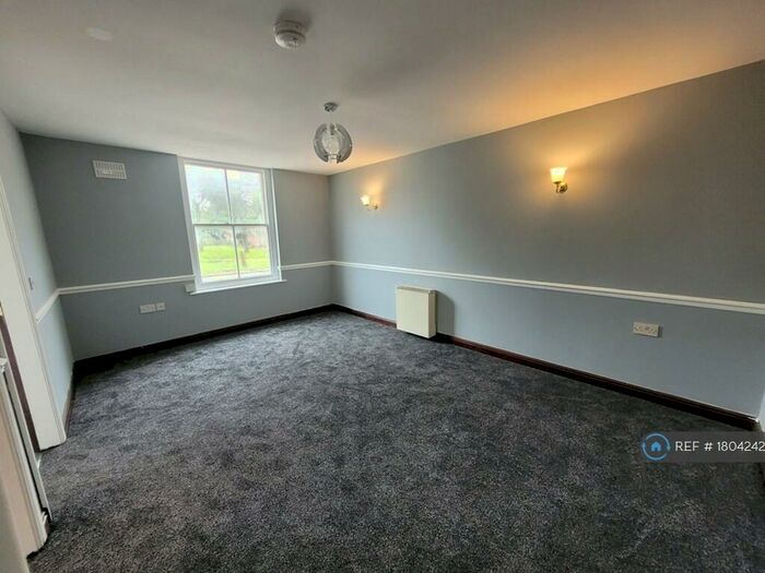 1 Bedroom Flat To Rent In High Street, Crowle, Scunthorpe, DN17