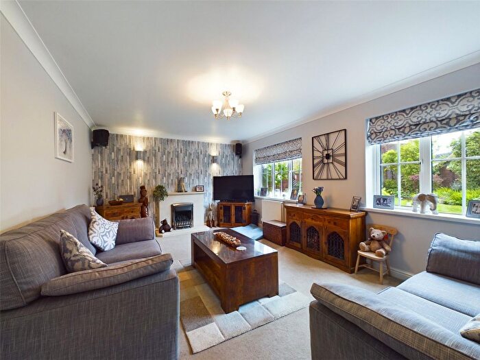 4 Bedroom Detached House For Sale In Waterdale Close, Hardwicke, Gloucester, Gloucestershire, GL2
