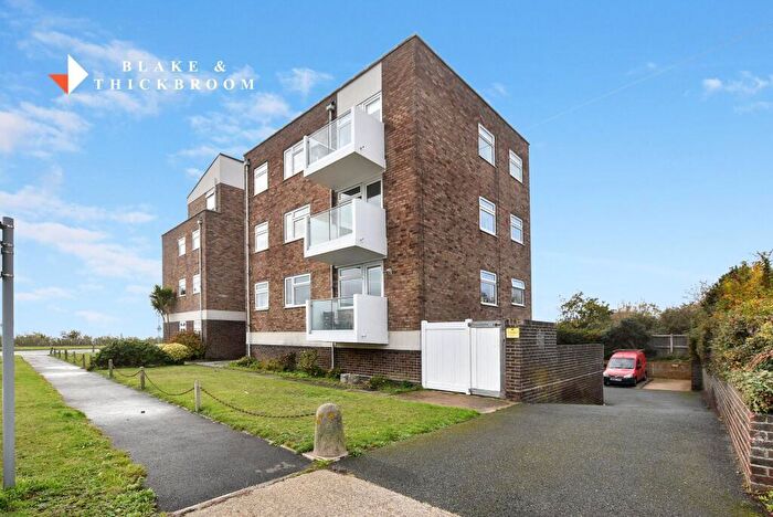 2 Bedroom Flat For Sale In Lyndhaven Court, Holland On Sea, Essex, CO15