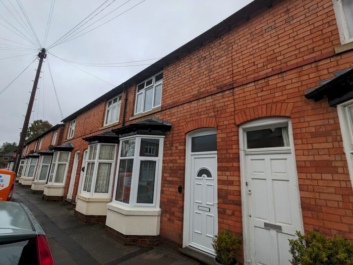 2 Bedroom Town House To Rent In Grove Avenue, Solihull, B91