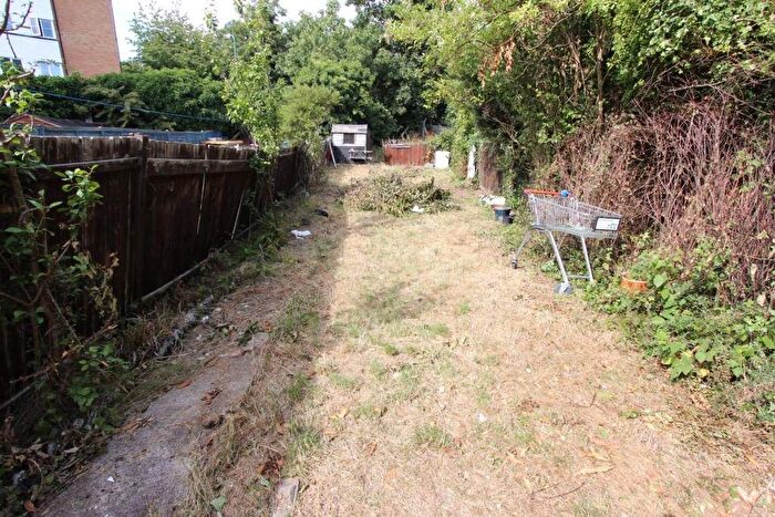 2 Bedroom Flat To Rent In Riverside Gardens, Wembley, HA0