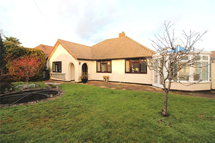 3 Bedroom Bungalow For Sale In Catisfield Road, Fareham, Hampshire, PO15