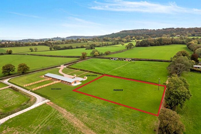 4 Bedroom Bungalow For Sale In Kerswell, Cullompton, EX15