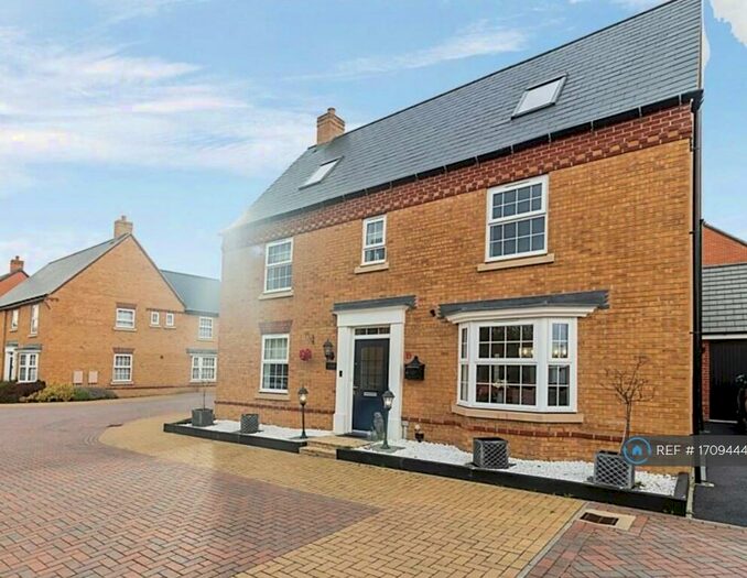 7 Bedroom Detached House To Rent In Busby Mead, Marston Moretaine, MK43