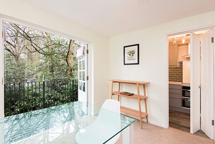 1 Bedroom Flat To Rent In Selhurst Close, London, SW19