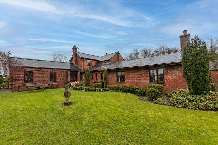 4 Bedroom Detached House To Rent In Highfield Farm, Wrexham Road, Holt, LL13