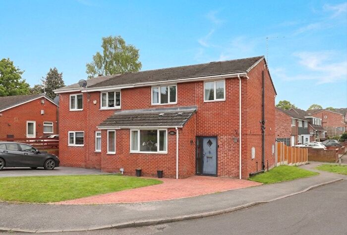 4 Bedroom Semi Detached House For Sale In Foxcroft Drive, Killamarsh, S21